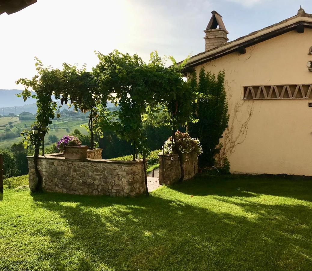 Genius Loci Country Inn Bevagna Buitenkant foto
