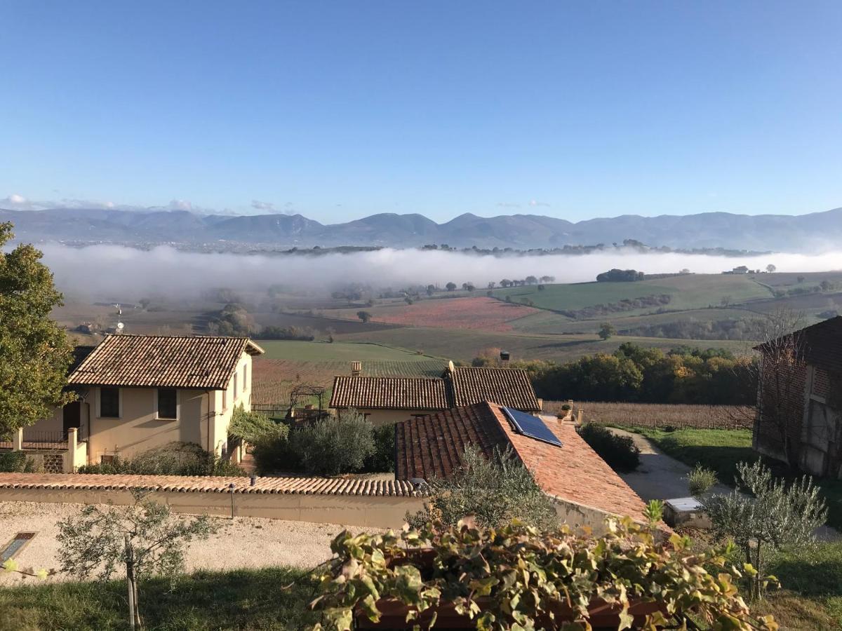 Genius Loci Country Inn Bevagna Buitenkant foto