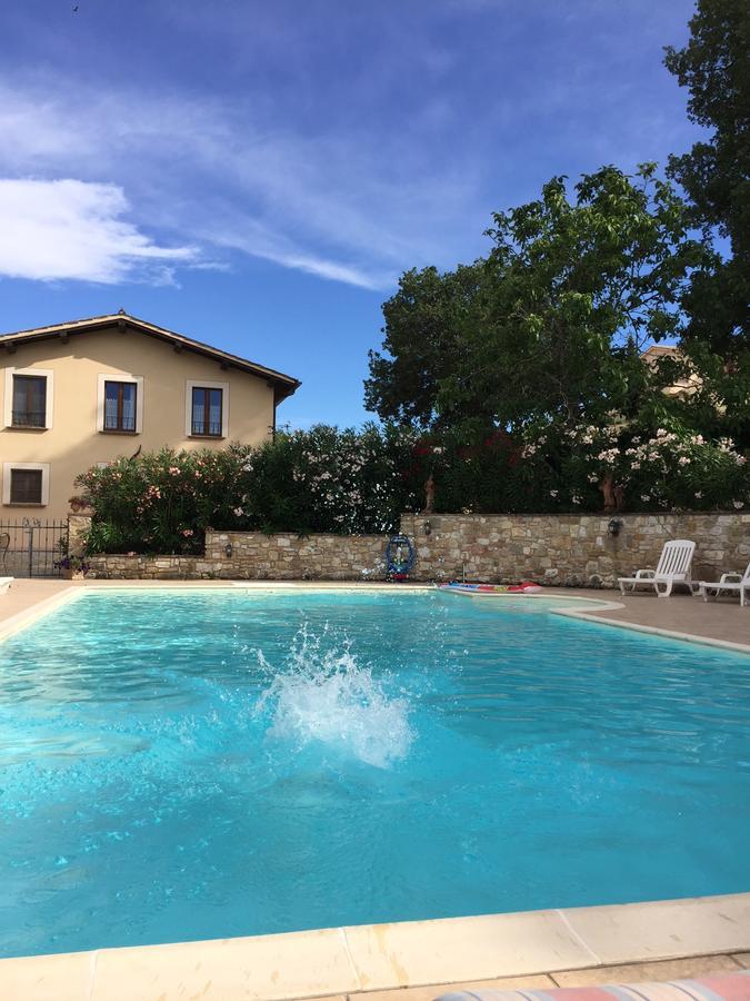 Genius Loci Country Inn Bevagna Buitenkant foto