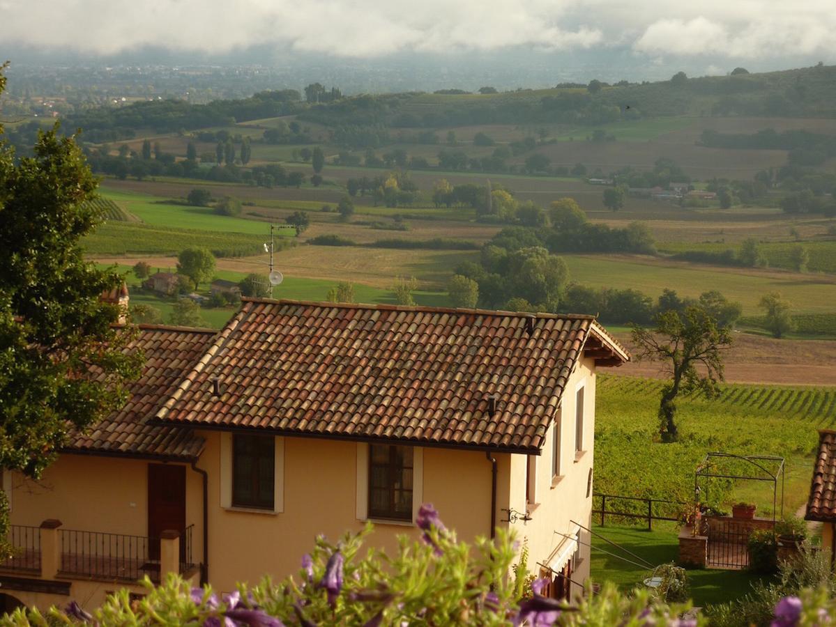 Genius Loci Country Inn Bevagna Buitenkant foto