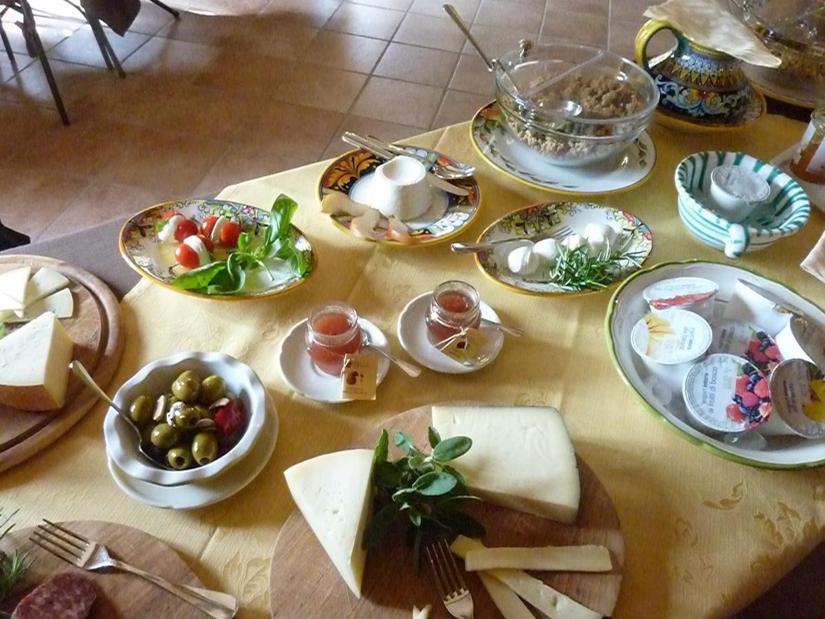 Genius Loci Country Inn Bevagna Buitenkant foto